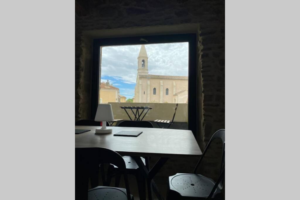 Charmante Maison Face A L'Eglise De Codolet Villa Kültér fotó